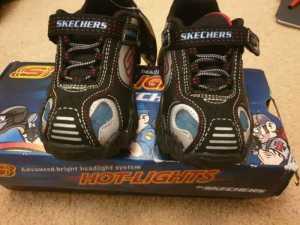 Skechers Light Up Toddler Shoes - 7US UK 6