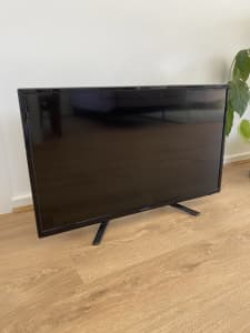 Linden 32” LED TV