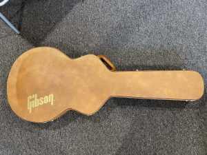 Gibson hard case for ES335