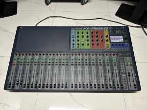 Soundcraft Si Expression 3 - 32 Channel Digital Mixer.