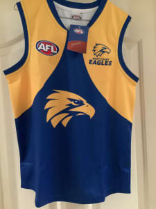 MENS SIZE M WEST COAST EAGLES AFL GUERNSEY NEW WITH TAGS
