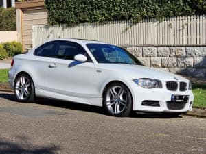 2009 BMW 1 35i SPORT 6 SP MANUAL 2D COUPE