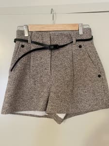 Esther and Co short