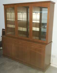 Wall unit display cabinet