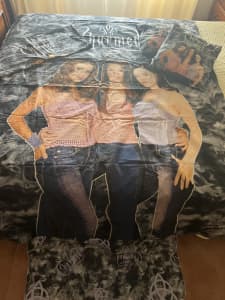 Official CHARMED Bed Set (4pc)