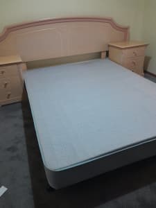 Queen bed head n ensemble base for sale $60