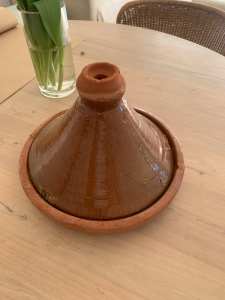 Tagine terracotta cooking pot brand new free