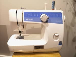 Brother LS2125 Free Arm Sewing Machine23-Stitch Function w/foot pedal