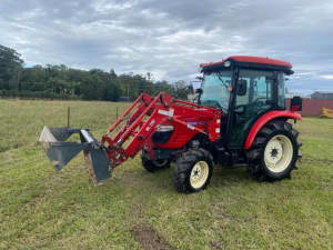 60hp Branson tractor with 4 in 1 bucket