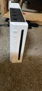 nintendo wii with x2 controllers