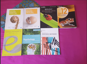 YEAR 11&12 ATAR ENGLISH, BIOLOGY AND PSYCHOLOGY TEXTBOOKS/STUDY GUIDES