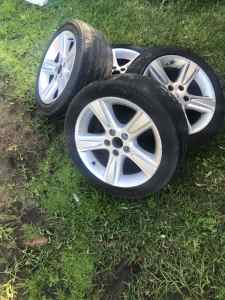 Ford Xr6 rims & tyres
