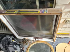 House window wind out with lock keys and fly screen