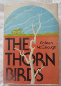VINTAGE FIRST EDITION: THE THORN BIRDS BY COLLEEN MCCULLOUGH