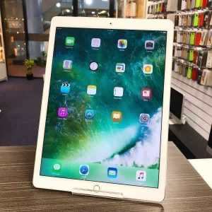 iPad 8 32G Gold Good Condition Cellular Wifi Warranty Tax Invoice