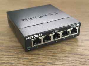 Netgear GS305 Network Switch