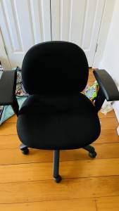 Office ergonomic chair with armrest - pickup Grange 4051
