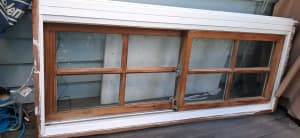 Doublehung windows, Syrian Cedar, 750 x 470. Total height 1440