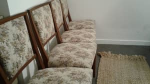 Bargain Set 4 Charming Vintage Wooden & Tapestry Fabric Dining Chairs