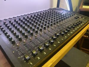 Ross Systems RCS-1602 16 Channel Audio Mixer