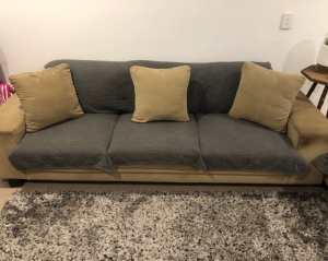2 and 3 Seater Lounge Set