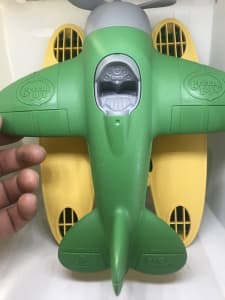 green toy sea plane