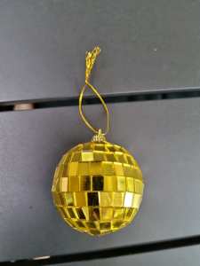 FREE gold glitter ball!