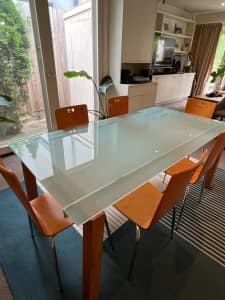 Dining table and 6 dining chairs
