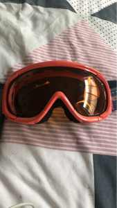 Ski goggles anti fog tinted lens rojo brand new