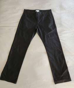 Brand new Mens Straight cut Calvin Klein black pants - 32 x 32