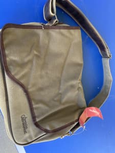 National geographic shoulder bag - leather straps