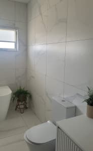 600 x 600 porcelain tiles floor/wall grey white