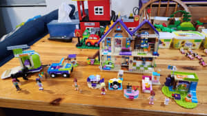 Lego Friends - Mias House and related sets (set numbers 3939, 41327,