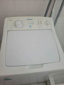 Simppson 5.5 kg washing machine. Great working order and rarely used.