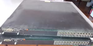 2x Brocade FCX624-E gigabit switches