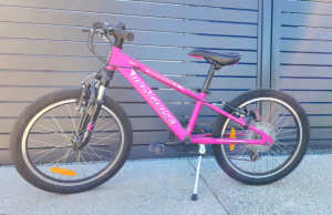 Mongoose 20 inch bike 