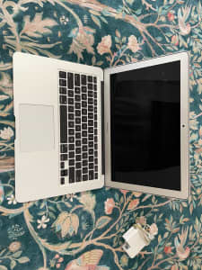 MacBook Air 13in A1466