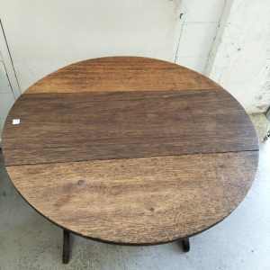 Gorgeous timber space saving vintage drop leaf dining table. 
