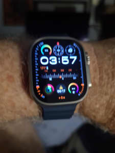 Apple Watch Ultra 2 titanium blue strap