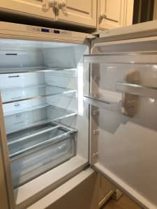 450L white fridge Samsung