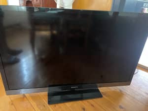 SONY TV 46EX520 - 46 inch for sales 