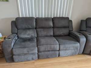 3 piece electric recliner setting