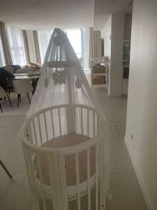 High-end baby crib, this could be your second crib because its small