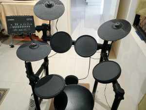 Yamaha DTX452K Electric Drums 