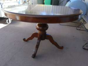 extendable timber table