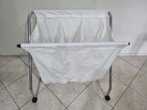 LAUNDRY BASKET TROLLEY - Collapsible