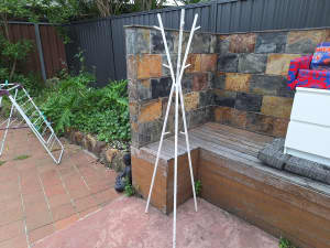 White hat stand. Coat stand. 170cm. Excellent condition. 