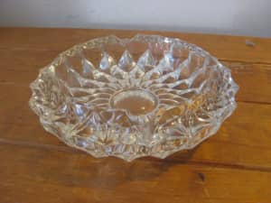 Retro Glass Ashtray (Chunky)Lovely Condition(No Chips Or Cracks) 1 Kg