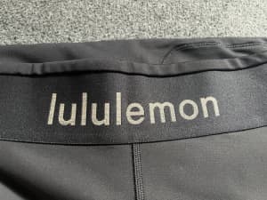 Lululemon leggings tights size CAN 8 with tags NEW!!