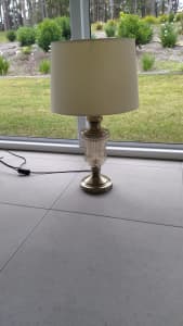 BEAUTIFUL TABLE LAMP 